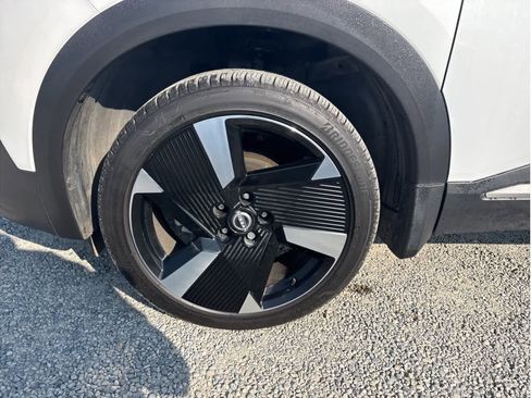 Used 2025 Nissan Kicks SR image 15