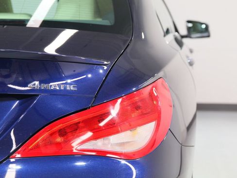 Used 2018 Mercedes-Benz CLA 250 4MATIC image 14
