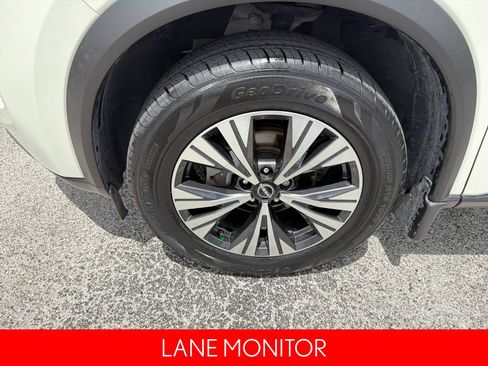 Certified 2023 Nissan Rogue SV FWD image 12