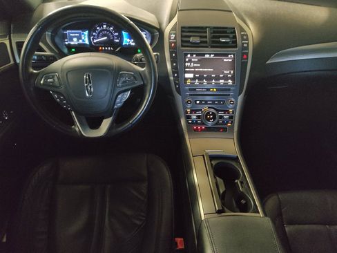Used 2018 Lincoln MKZ Select w/ Select Plus Package FWD image 22
