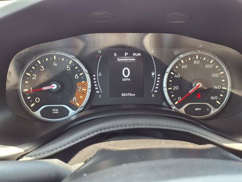 Used 2020 Jeep Renegade Sport FWD image 13