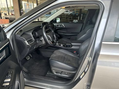 Used 2023 Mitsubishi Outlander SE FWD image 8