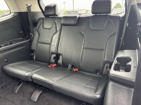 Used 2020 Kia Telluride S w/ S 8 Passenger Seating Package FWD image 23