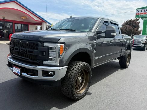 Used 2019 Ford F350 Lariat w/ Lariat Ultimate Package AWD/4WD image 1