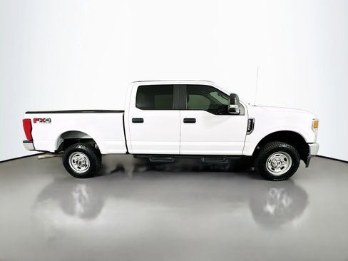 Used 2022 Ford F250 XL w/ Power Equipment Group image 4