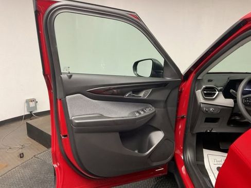 New 2026 Chevrolet TrailBlazer LS image 9