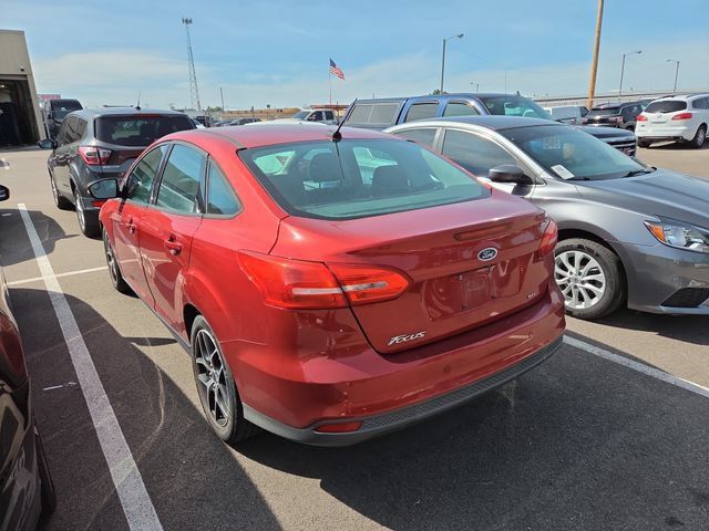 Used 2017 Ford Focus SEL w/ Cold Weather Package FWD image 4