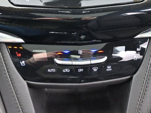 Certified 2024 Cadillac XT6 Sport w/ Platinum Package image 26