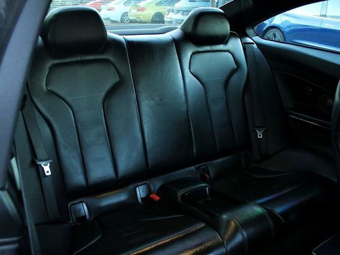 Used 2018 BMW M4 Coupe w/ Competition Package image 18