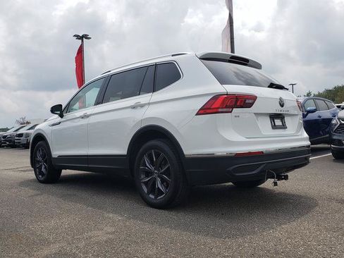 Used 2024 Volkswagen Tiguan SE AWD/4WD image 5