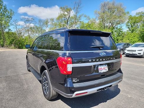 Used 2024 Ford Expedition XLT AWD/4WD image 5