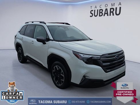 Used 2025 Subaru Forester Premium AWD/4WD image 7