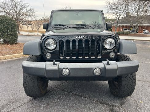 Used 2015 Jeep Wrangler Unlimited Rubicon w/ Connectivity Group image 8