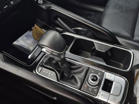 Certified 2025 Kia Telluride S image 26