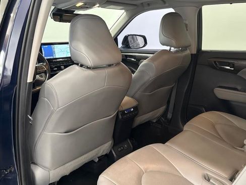 Used 2021 Toyota Highlander Limited image 74