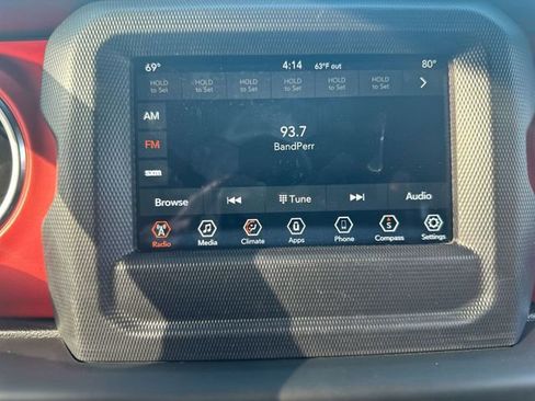 Used 2020 Jeep Gladiator Rubicon AWD/4WD image 17