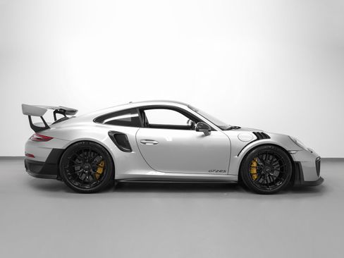 Used 2018 Porsche 911 GT2 RS w/ Weissach Package image 13