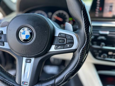 Used 2019 BMW M550i xDrive AWD/4WD image 26