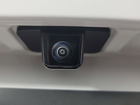 Used 2025 Kia Sorento EX w/ Panoramic Sunroof Package image 7