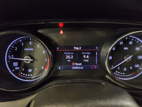 Used 2021 Buick Encore GX Essence FWD image 23