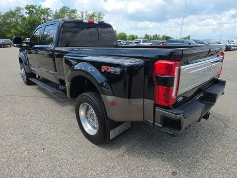 Used 2023 Ford F450 King Ranch w/ FX4 Off-Road Package AWD/4WD image 13