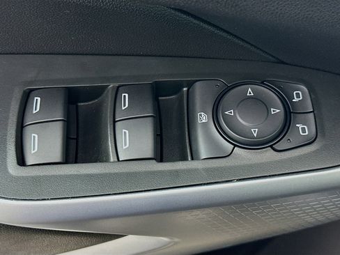 Used 2024 Chevrolet Trax LS w/ LS Convenience Package image 15