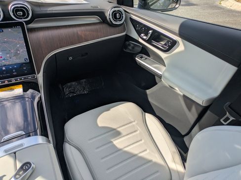 New 2026 Mercedes-Benz GLC 300 4MATIC image 19