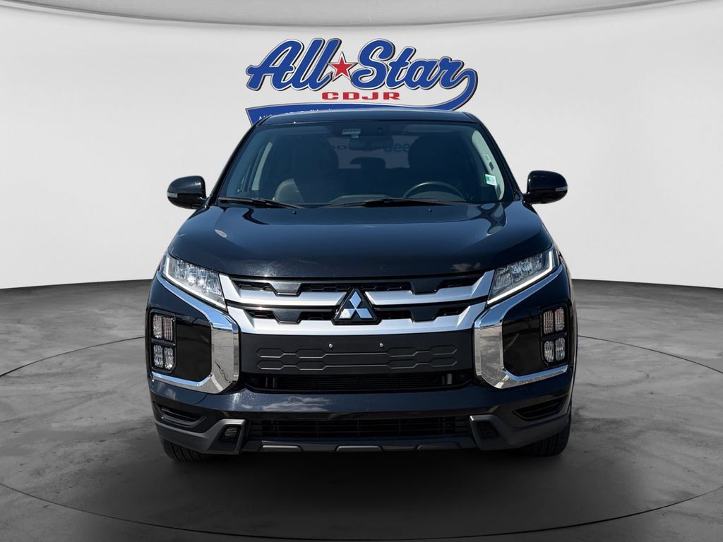 Used 2025 Mitsubishi Outlander Sport SE AWD/4WD image 2