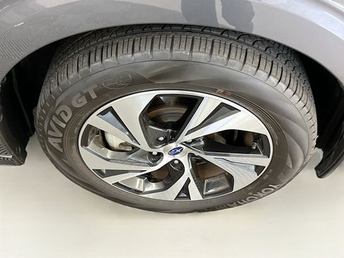 Used 2025 Subaru Legacy Premium AWD/4WD image 11