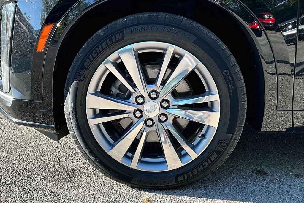 Used 2023 Cadillac XT6 Premium Luxury AWD/4WD image 11