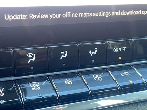 Used 2023 Chevrolet Colorado LT w/ LT Convenience Package image 37