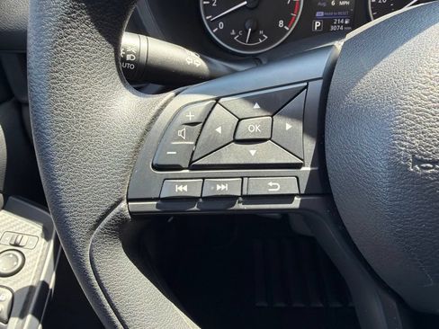 Used 2025 Nissan Sentra S FWD image 22