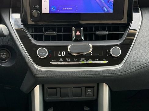 Used 2024 Toyota Corolla Cross LE FWD image 19