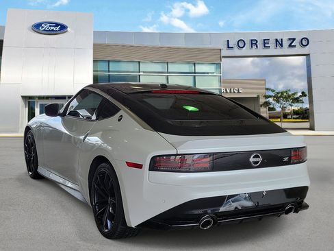 Used 2024 Nissan Z Performance w/ Floor Mat Package RWD image 7