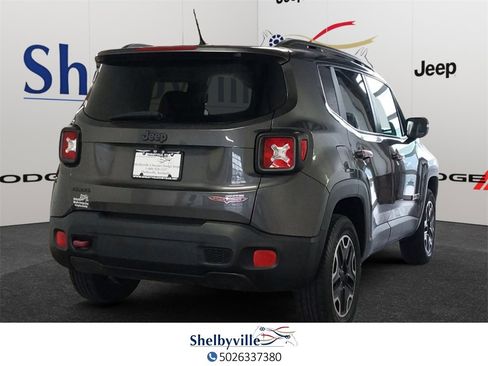 Certified 2017 Jeep Renegade Trailhawk w/ Premium Trailhawk Package image 5