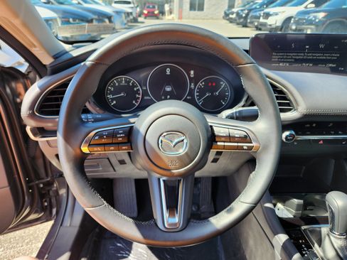 Certified 2025 MAZDA MAZDA3 s FWD image 18