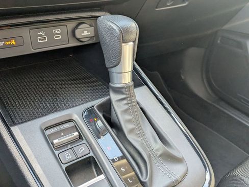 Used 2025 Honda CR-V EX image 18