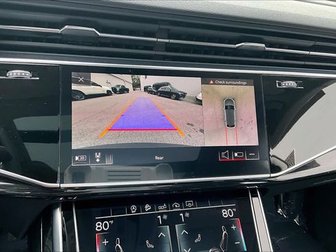 Used 2020 Audi Q8 Premium Plus image 25