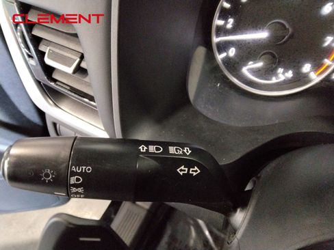 Used 2021 Nissan Rogue SV AWD/4WD image 14