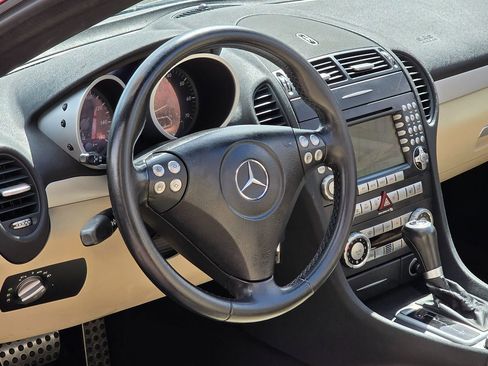 Used 2005 Mercedes-Benz SLK 350 image 19