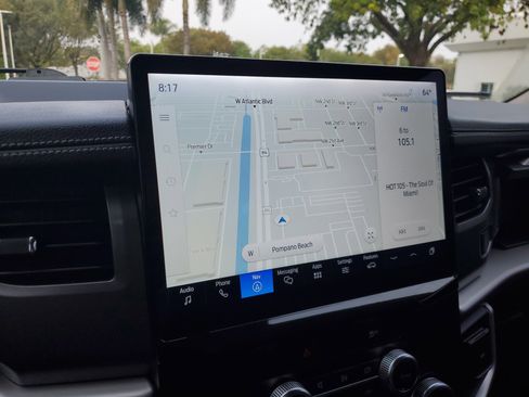 Used 2023 Ford Expedition XLT image 25