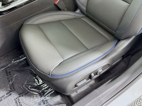 New 2026 Buick Envista Sport Touring w/ Convenience I Package FWD image 18