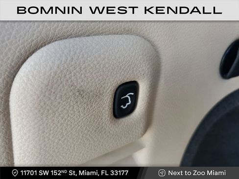 Used 2018 Jeep Grand Cherokee Limited image 13