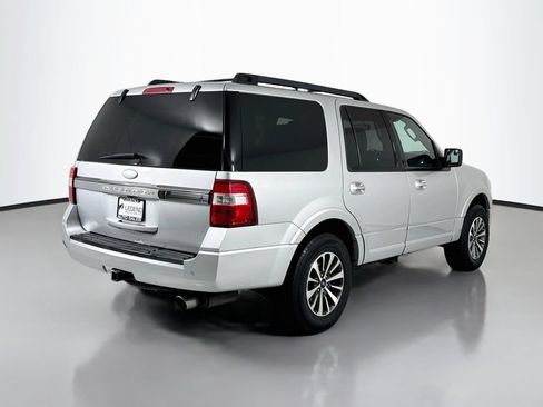 Used 2016 Ford Expedition XLT w/ Equipment Group 202A AWD/4WD image 5