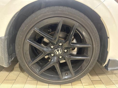 Used 2024 Honda Civic Sport image 5