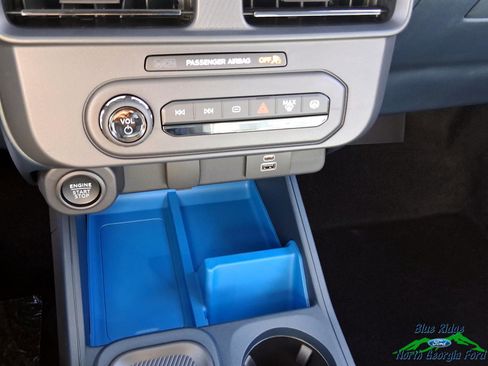 New 2025 Ford Maverick XLT w/ XLT Luxury Package image 21