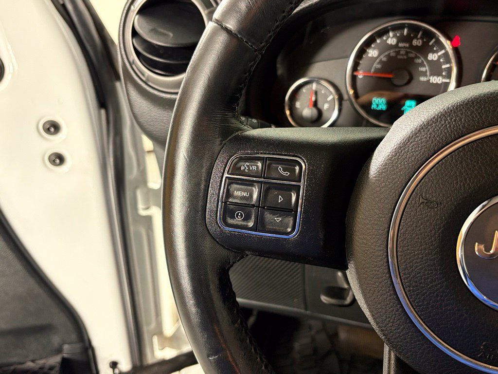Used 2017 Jeep Wrangler Sport AWD/4WD image 23
