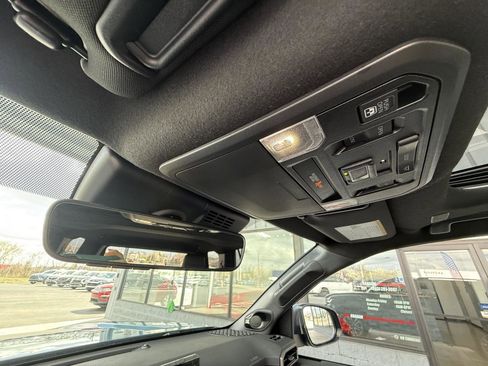 Used 2025 Toyota 4Runner Limited image 22