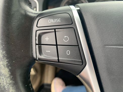 Used 2013 Volvo S60 T5 image 15