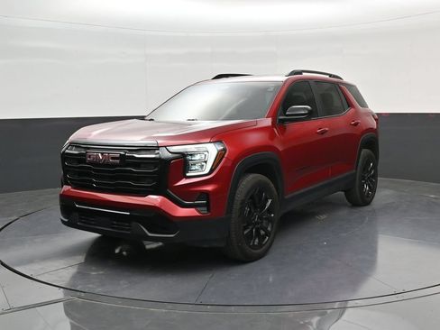 Used 2025 GMC Terrain Elevation w/ Elevation Premium Package AWD/4WD image 3